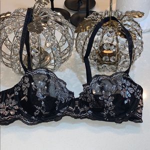 Never worn Victoria’s Secret Dream Angels Push Up